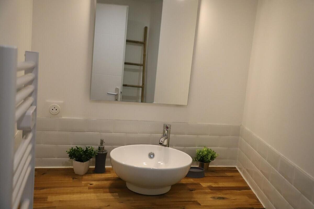 Apartmán Le 23 De Louis Limoges Exteriér fotografie
